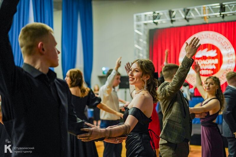 Курганский государственный университет наградил 80 лучших студентов «Золотой оливой»