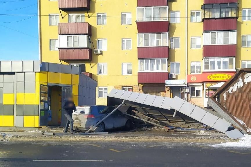 В Кургане ищут очевидцев смертельного ДТП на остановке