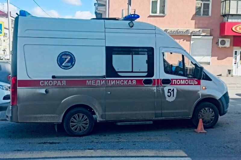 В Кургане ищут очевидцев наезда «скорой» на девушку
