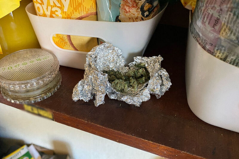 Курганец попался на хранении наркотика