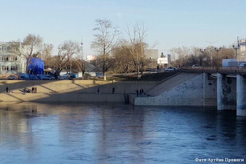 В Кургане впервые с начала паводка Тобол пошел на спад