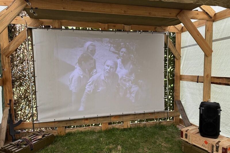 В Кургане при храме открылся летний кинотеатр