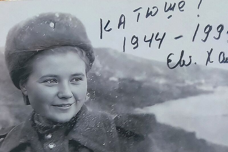 В Кургане проходит выставка «Ожившие герои Победы»