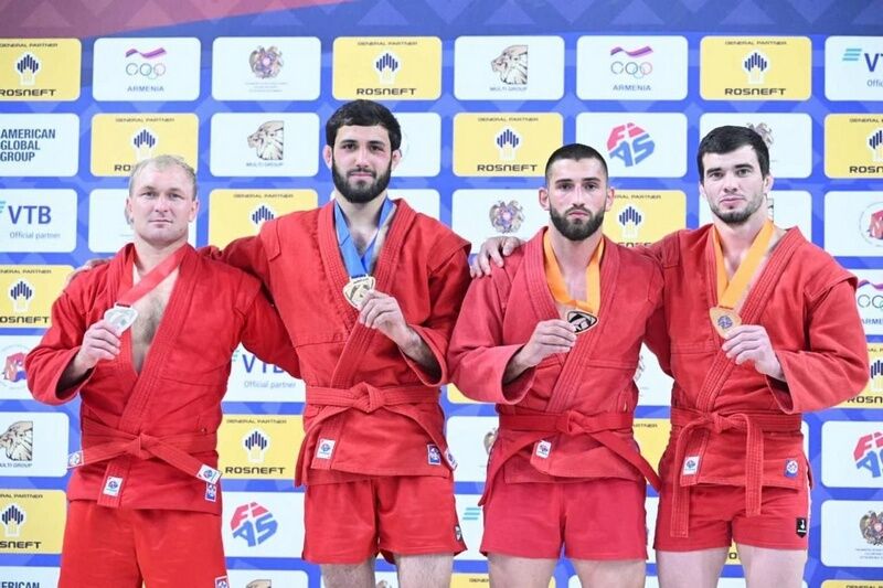 Курганский спортсмен стал призером Кубка мира по самбо