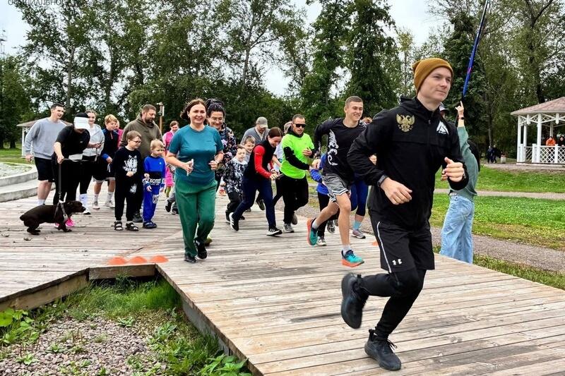В честь Дня Крещения Руси шадринцы пробежали 1037 метров