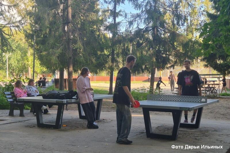 В курганском ЦПКиО появились столы для настольного тенниса
