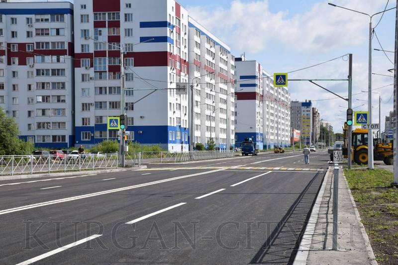 В Кургане завершается строительство дорог в Заозерном