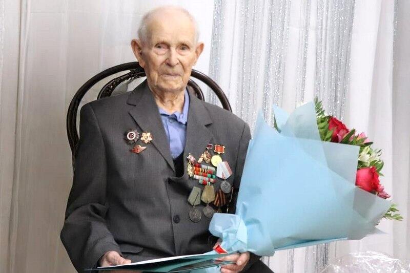 Житель Курганской области Иван Михайлович Рязанов из Далматово отметил 100 лет