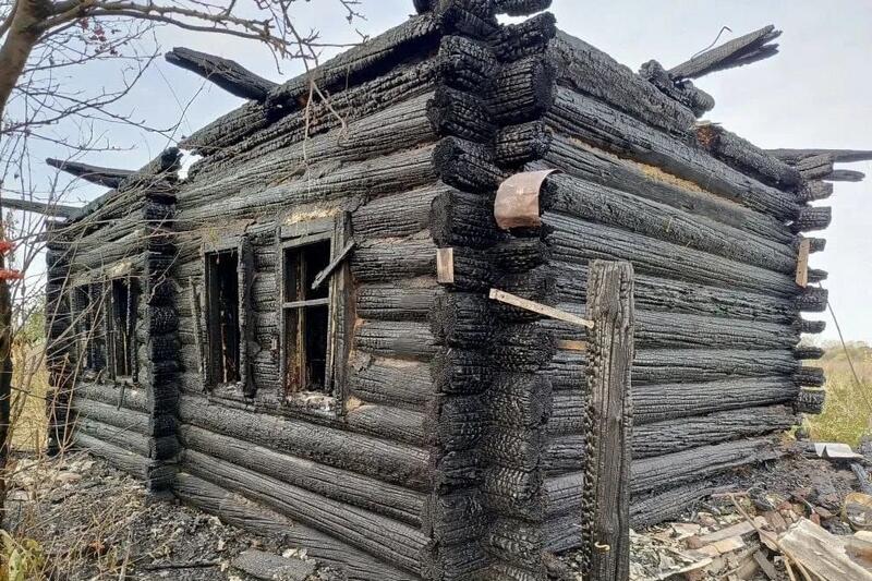 В селе Курганской области при пожаре погиб 45-летний мужчина