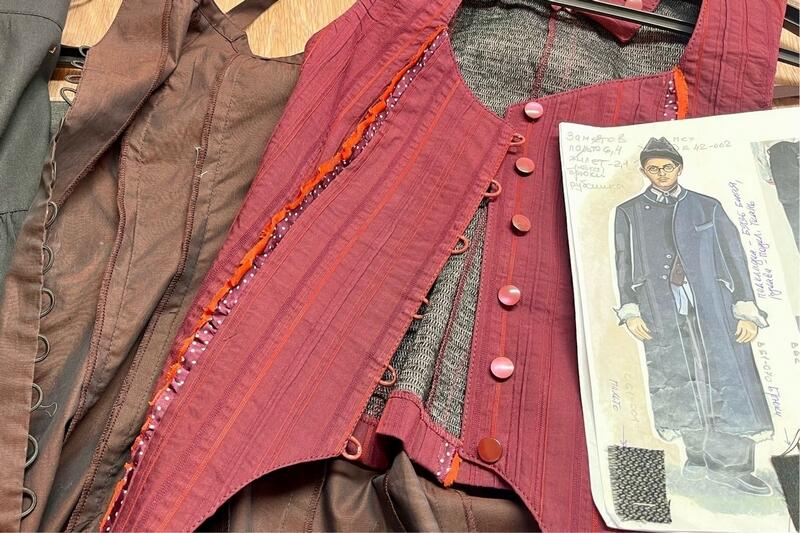 Актеры перечитывают Достоевского и ходят в церковь: как курганский театр драмы
				готовит «Преступление и наказание»