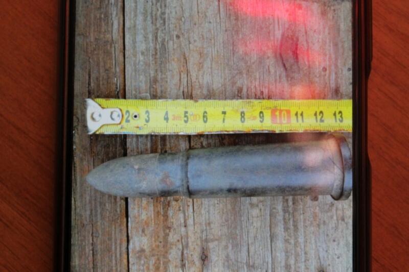 Зауралец нашел на своем участке боеприпас от зенитной пушки