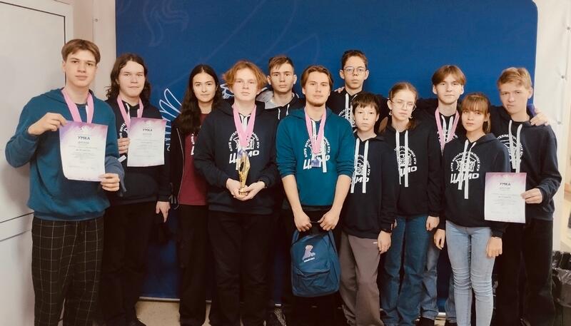 Юные знатоки из Кургана привезли награды с межрегионального фестиваля
интеллектуальных игр