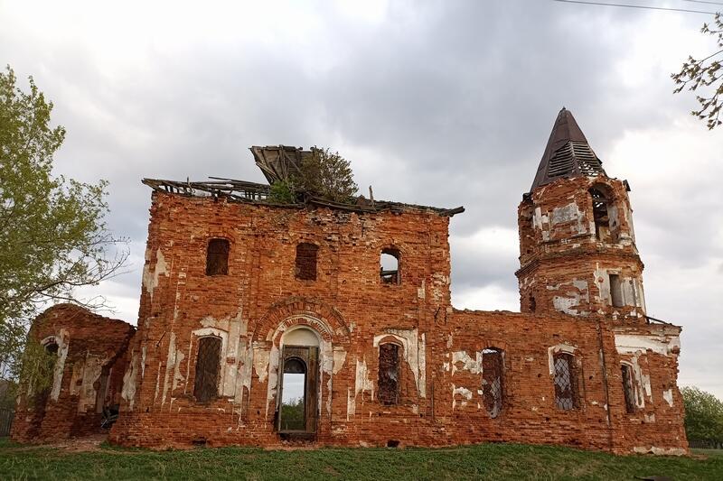 В курганском селе Острова собираются восстановить храм, закрытый почти сто лет
назад