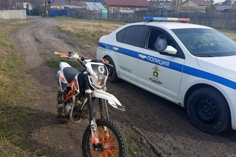 В Куртамышском и Целинном округах за два дня задержали четырех подростков на
				мототехнике