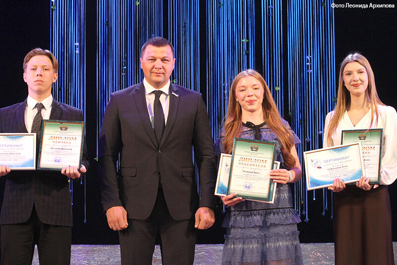 В Кургане назвали победителя конкурса «Ученик года — 2025»