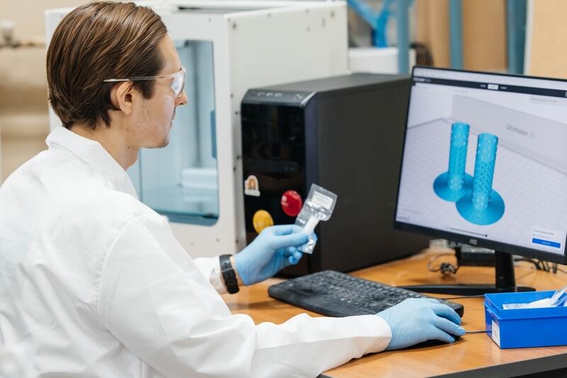 В Центре Илизарова применяют биодеградируемые костные имплантаты