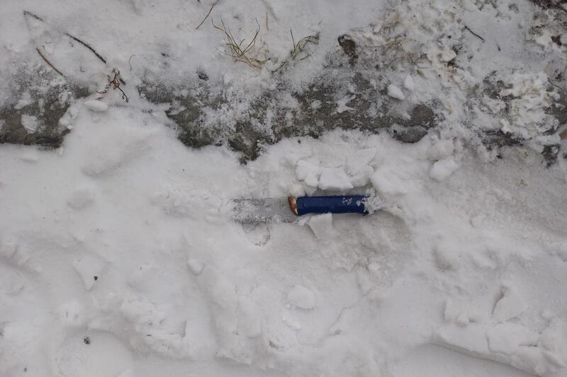 Пьяный курганец попытался убить ножом соседа