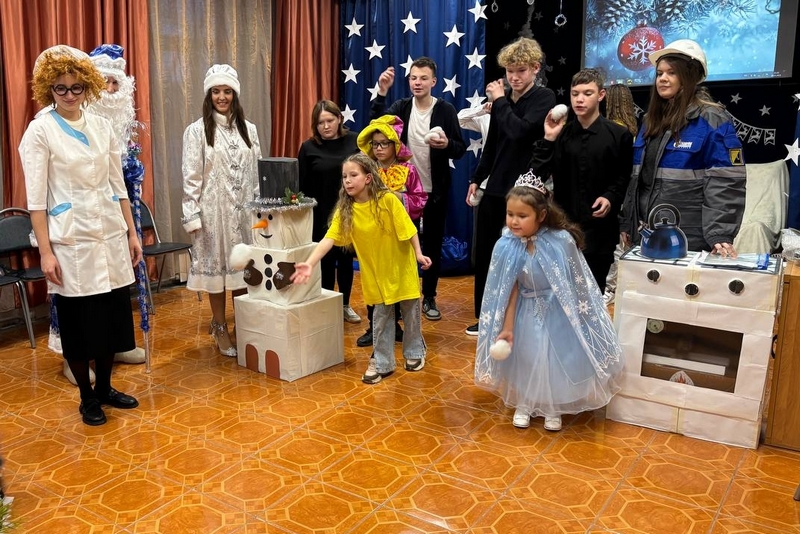 Воспитанникам Далматовского детского дома подарили «Новогоднюю газовую сказку»