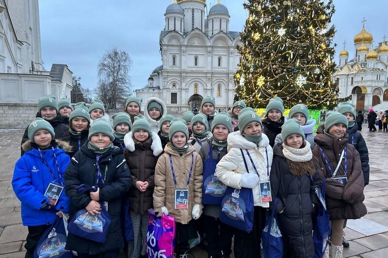 Курганские дети побывали на Кремлёвской ёлке в Москве