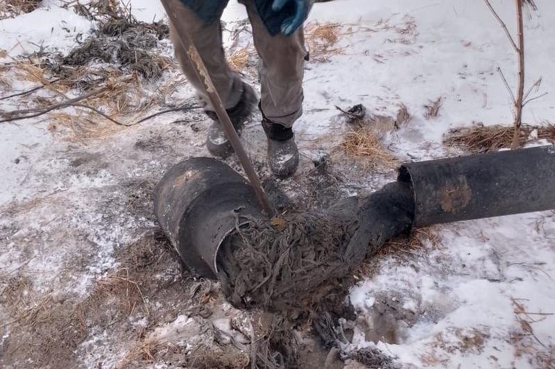 В Кургане две канализационные станции вышли из строя из-за выброшенных в
				канализацию тряпок