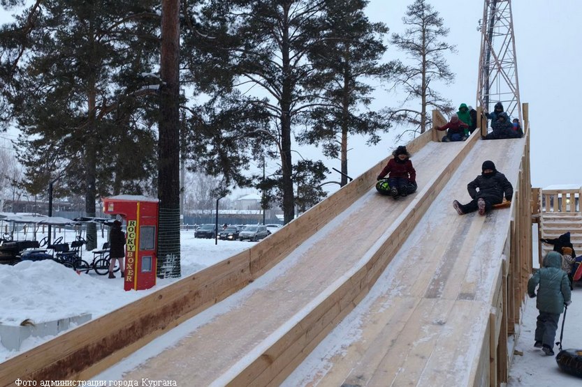 В экопарке в Кургане появилась большая горка