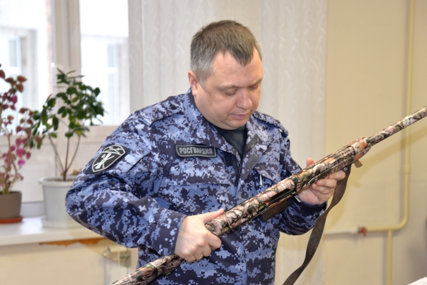 С начала года курганцы передали на СВО 12 личных охотничьих ружей