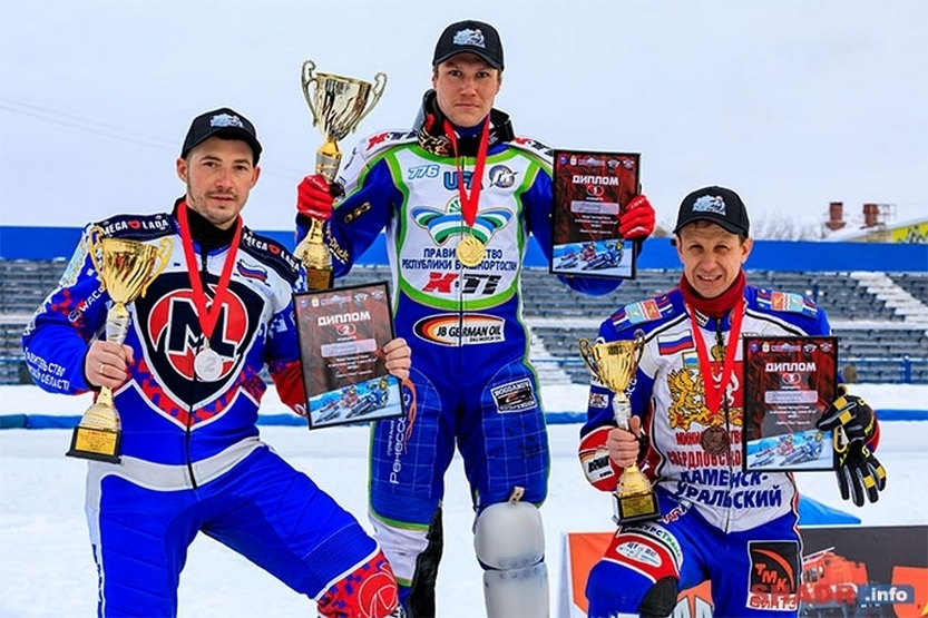 В Шадринске прошли всероссийские соревнования по ледовому спидвею