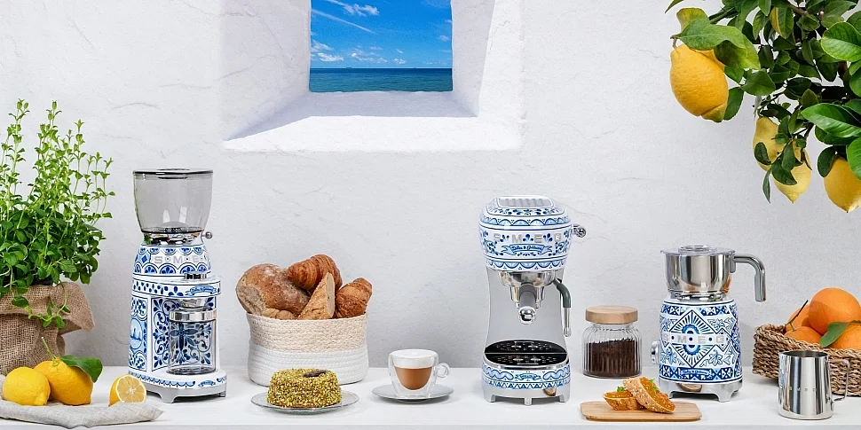 Коллекция бытовой техники Smeg Blu Mediterraneo