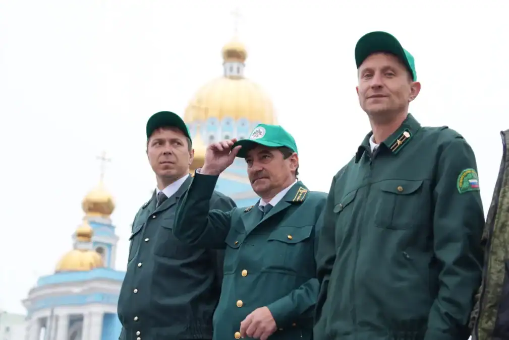 В Темниковском районе лесных пожарных вооружили вездеходами и бульдозерами