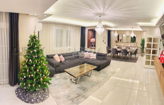 Просторный дуплекс 4+1 всего в 350 метрах от моря в районе Конаклы, 210 м2 в Турции - фото 10