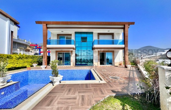 Вилла 4+1 с бассейном и джакузи в Каргыджаке, 250 кв.м. в Турции - фото 5