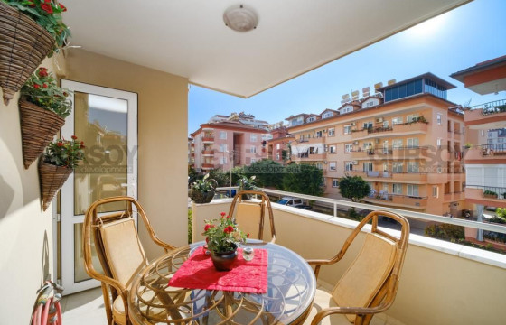 Квартира 2+1 с просторными комнатами, 110 м2 в центре Алании. в Турции - фото 3
