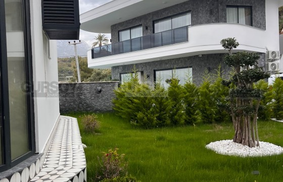 Вилла с прекрасными видами в Каргыджаке. 3+1, 240м2 в Турции - фото 2