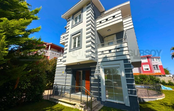 Вилла в престижном Белеке недалеко от моря. 4+1, 220м2 в Турции - фото 9