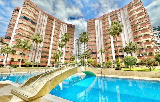 Просторная квартира 3+1 в уютном комплексе с инфраструктурой в Махмутларе, 160 м2 в Турции - фото 4