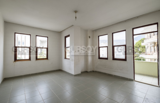 Квартира 3+1 в самом центре Алании. 500м до моря. в Турции - фото 1