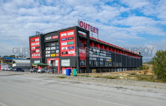 Торговые помещения 55 – 72 кв.м. в торговом центре. Турклер, Алания. в Турции - фото 11