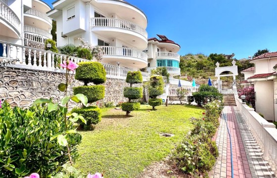 Вилла 3+1 общей площадью 280 м2 в живописном районе Кагыджак в Турции - фото 3