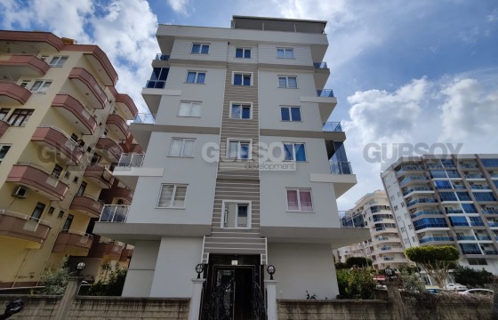 Меблированная квартира 2+1 с отдельной кухней всего в 200 м от моря в Махмутларе, 130 м2 в Турции - фото 2