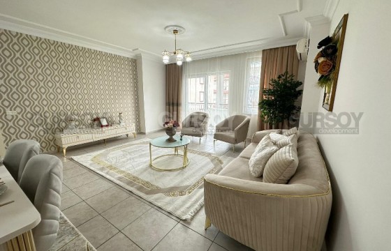 Квартира с качественным новым ремонтом, современным дизайном, роскошной мебелью и бытовой техникой, в 300 метрах от моря, в районе Нижняя Оба в Турции - фото 1