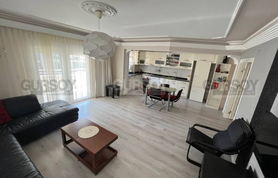 Просторная, благоустроенная квартира 3+1, на площади 135 м2, в нескольких минутах ходьбы от моря и центра популярного района Аланьи - Махмутлар в Турции - фото 2