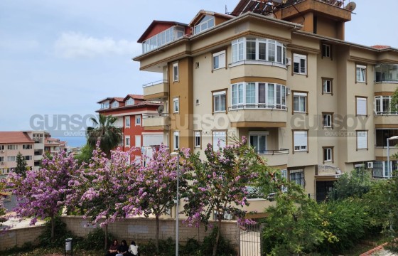 Просторная квартира с видом на море в резиденции 2008 года постройки, в элитном районе Аланьи - Буюк Хасбахче в Турции - фото 1