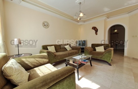 Благоустроенная меблированная квартира в 50 метрах от пляжа, в центре района Махмутлар в Турции - фото 6