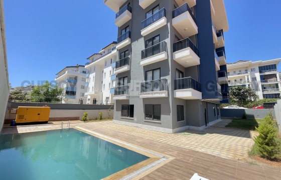 Квартира планировки 1+1 с мебелью и техникой в районе Оба в Турции - фото 1