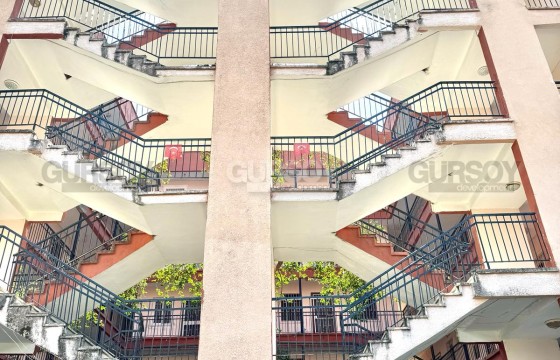 Трехкомнатная квартира с мебелью в районе Махмутлар в Турции - фото 3