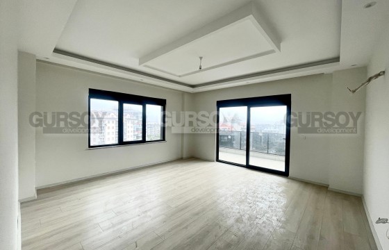 Просторная квартира планировки 3+1 в районе Оба в Турции - фото 10