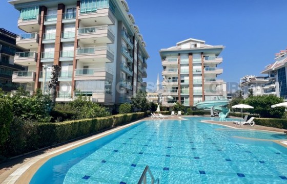 Шикарные апартаменты 2+1 с мебелью в комплексе на первой береговой линии в Кестеле в Турции - фото 2