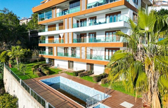 Просторный меблированный дуплекс 3+1 с видом на море, крепость и природу: подходящий под ВНЖ в Турции - фото 6