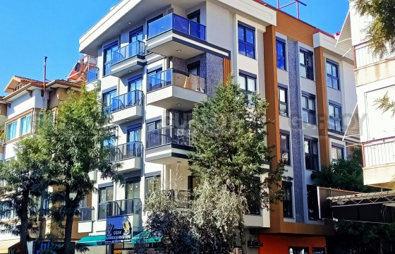 Новая просторная 2+1 рядом с морем в современном комплексе в Турции - фото 4