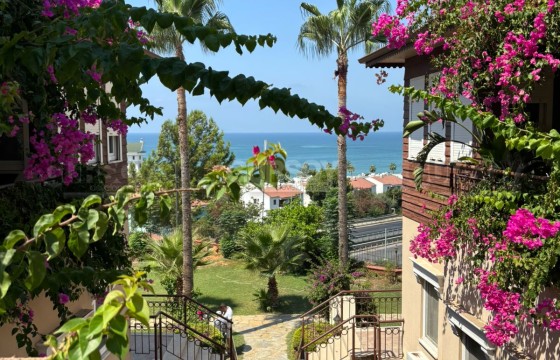 Уютная трехкомнатная квартира в комплексе таунхаусов недалеко от моря в Турции - фото 8